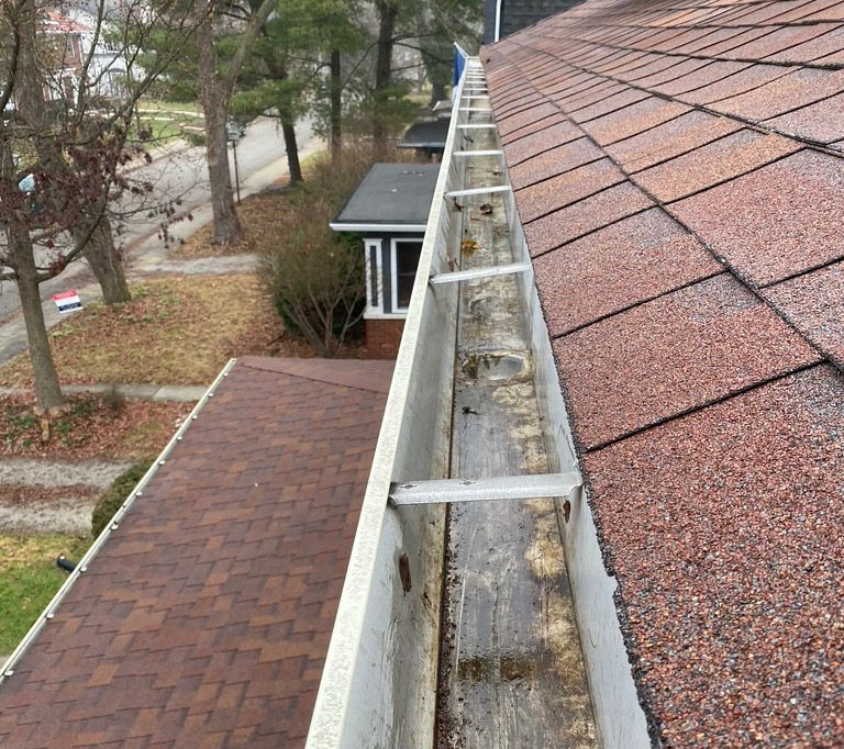 Unclogged gutters